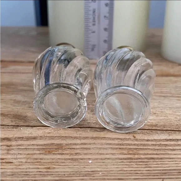 Vintage Mid-Century Brass & Glass Salt and Pepper Shakers | MCM Wheelbarrow Cart - Picture 10 of 10